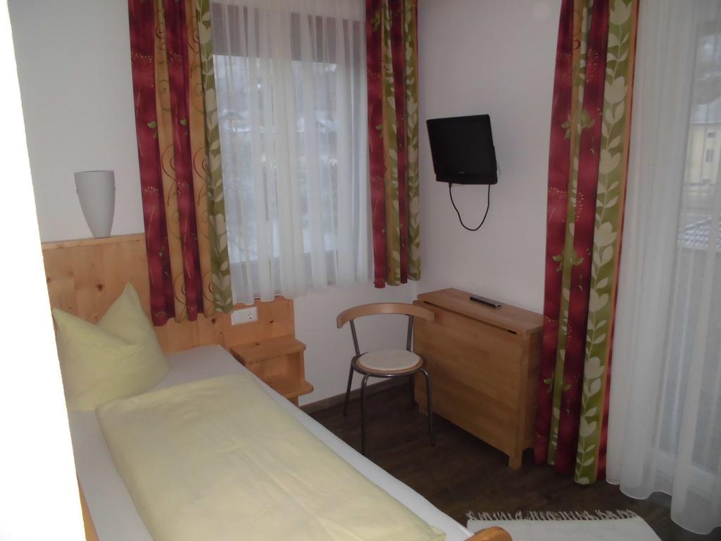 Pension & Ferienwohnung Dullnig Gmünd Екстериор снимка